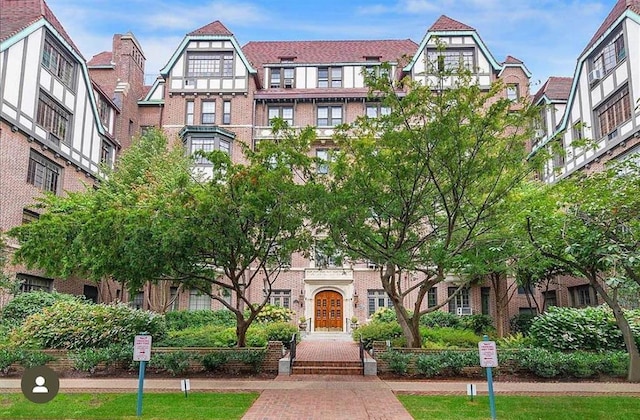 4 Dartmouth St Unit 7, Forest Hills, NY 11375 - photo 1