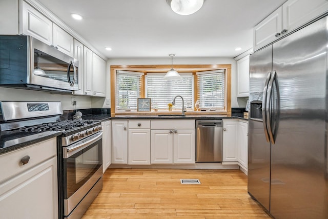 20 Betsy Ross Dr, Bohemia, NY 11716 - photo 11
