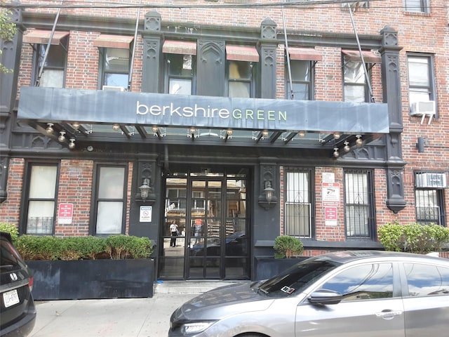 4222 Ketcham St Unit F16, Elmhurst, NY 11373 - photo 1