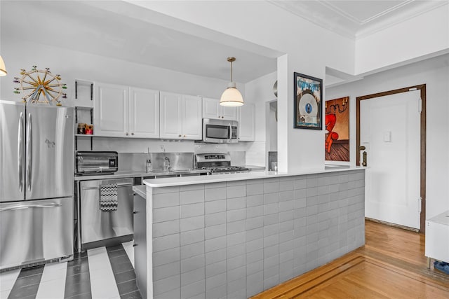 37 Brompton Rd Unit 5D, Great Neck, NY 11022 - photo 5