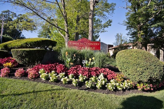 359 Country Club Ln, Pomona, NY 10970 - photo 1
