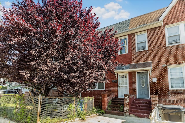 923 E 219th St, Bronx, NY 10469 - photo 2