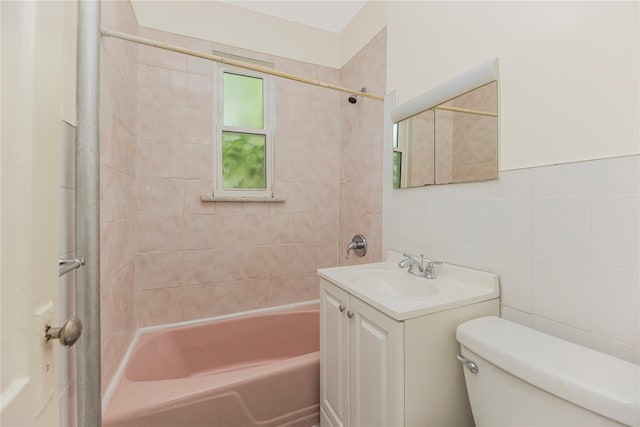 923 E 219th St, Bronx, NY 10469 - photo 18