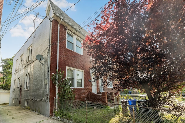 923 E 219th St, Bronx, NY 10469 - photo 23