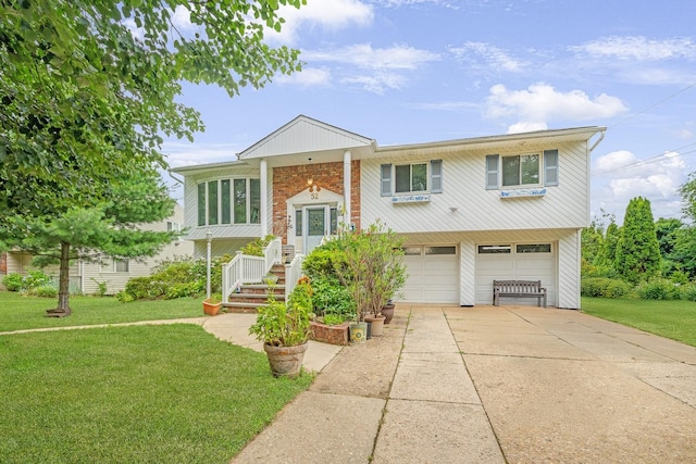 52 N Dr, Manhasset Hills, NY 11040 - photo 1