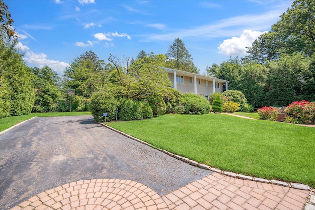 10 Flamingo Rd, East Hills, NY 11576 - photo 5