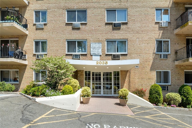 2035 Central Park Ave Unit 2H, Yonkers, NY 10710 - photo 1