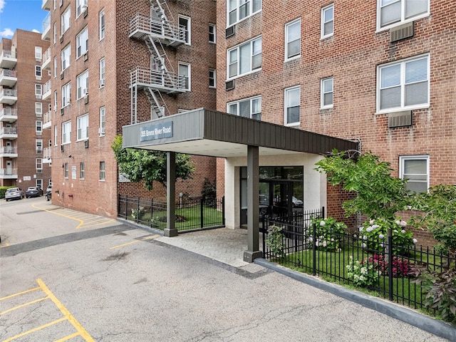 355 Bronx River Rd Unit 1I, Yonkers, NY 10704 - photo 1