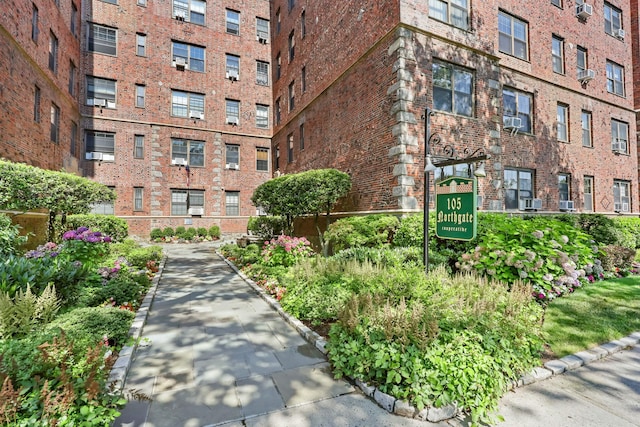 105 Garth Rd Unit 4J, Scarsdale, NY 10583 - photo 1