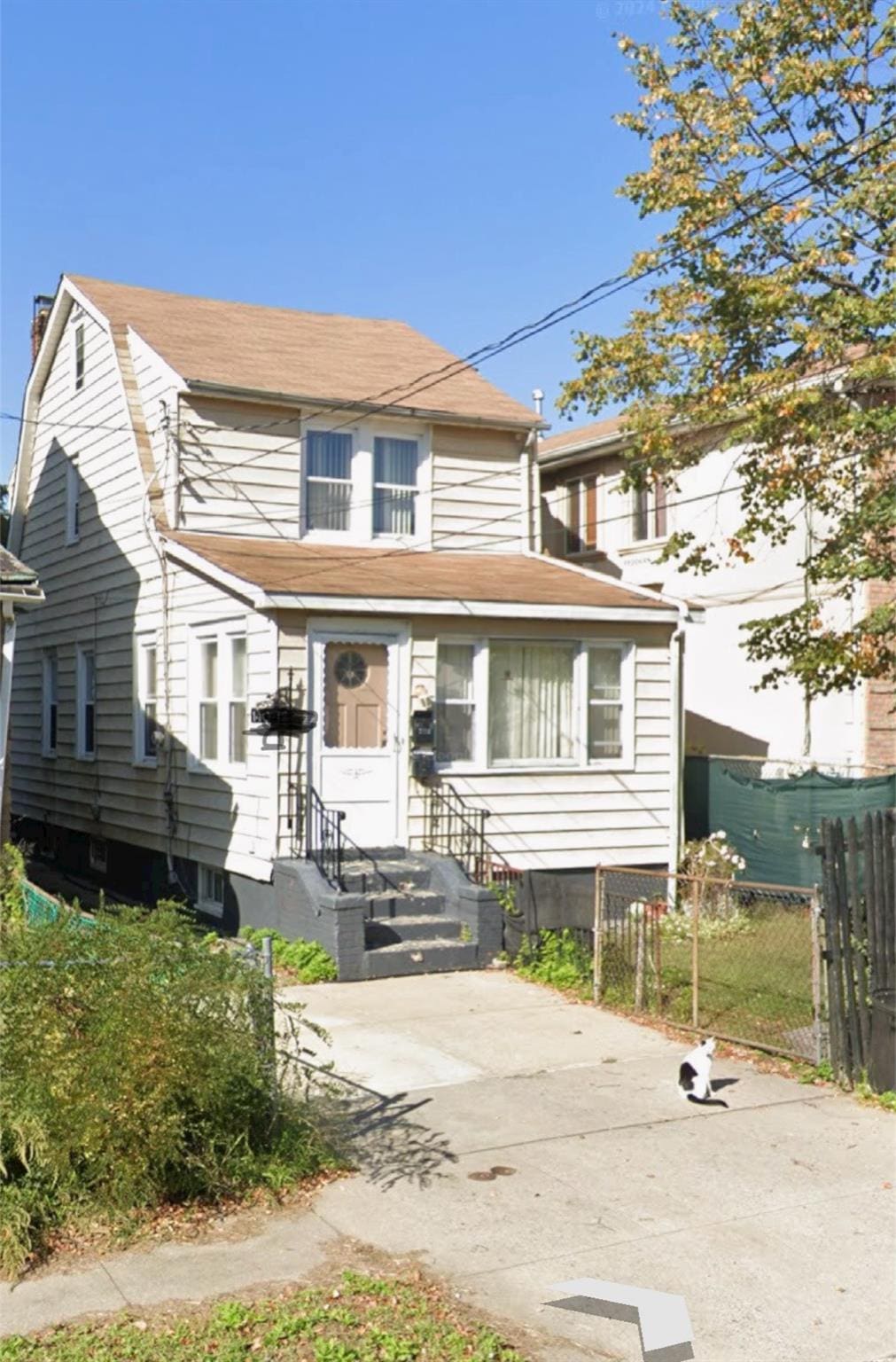 140 174th St, Jamaica, NY 11434 - photo 1