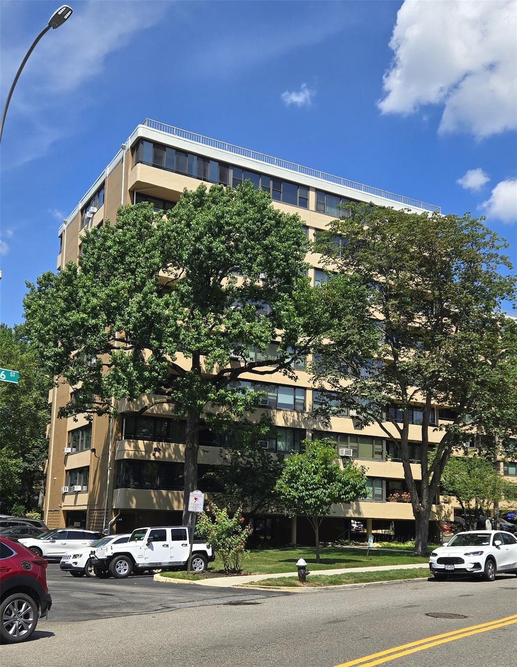 10-24 166th St Unit 5D, Beechhurst, NY 11357 - photo 2