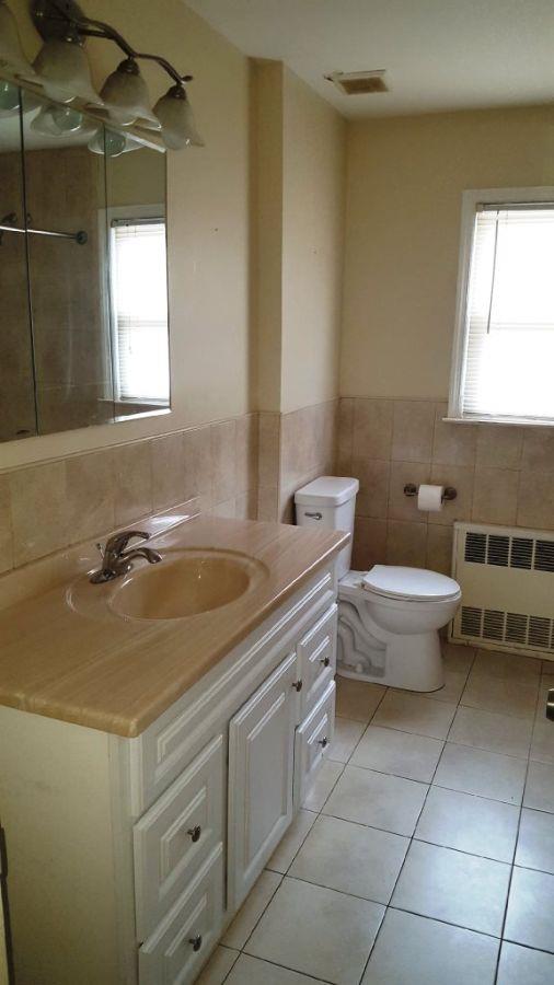 12 Olive Pl, Lynbrook, NY 11563 - photo 7