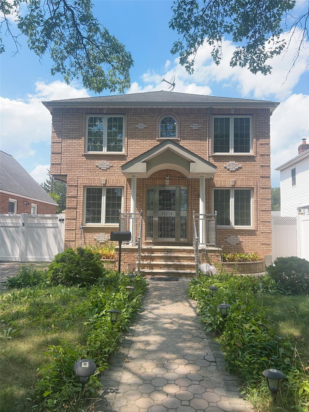 263-15 83rd Ave, Glen Oaks, NY 11004 - photo 2