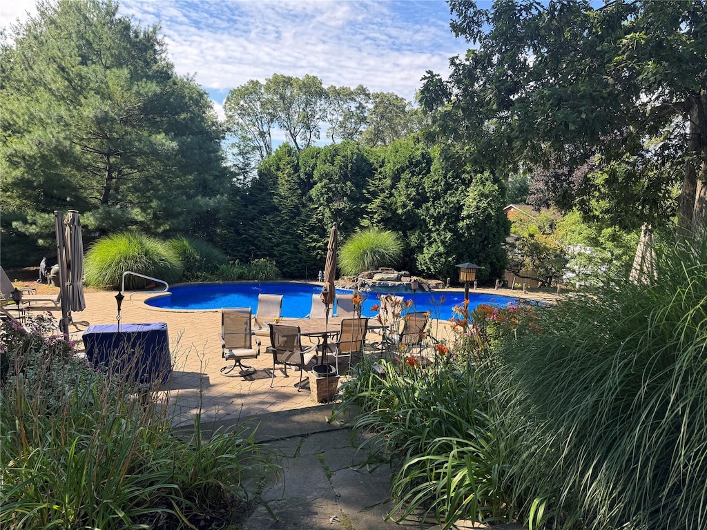 17 Harvard Dr, Woodbury, NY 11797 - photo 3