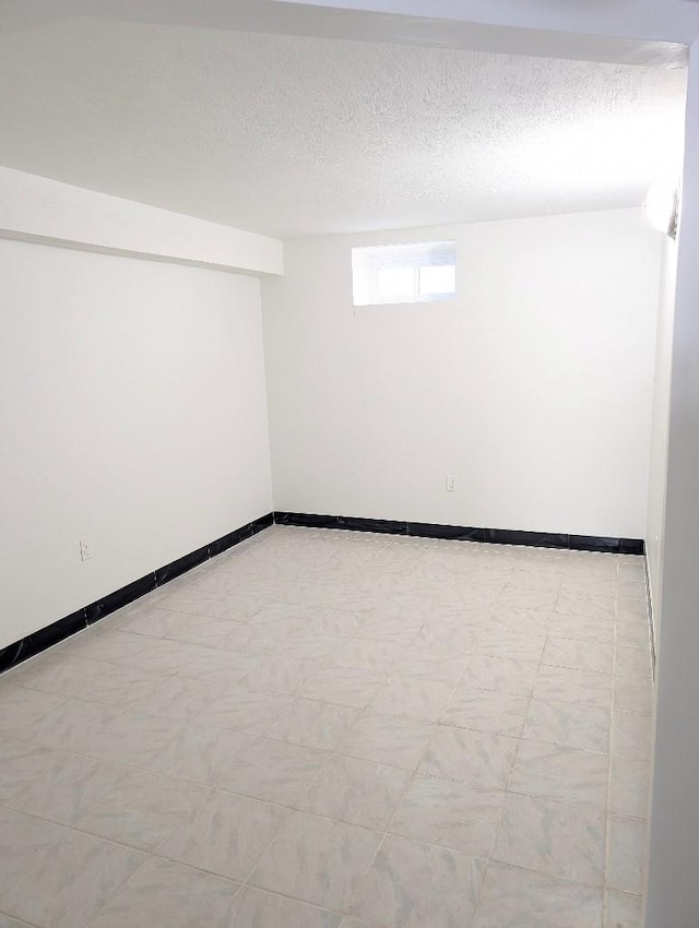 26 Fairway Ln, Staten Island, NY 10301 - photo 24