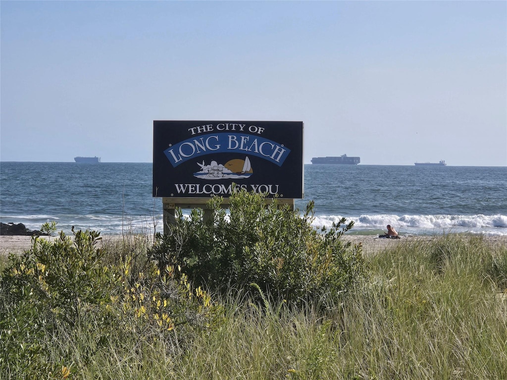 227 W Pine St, Long Beach, NY 11561 - photo 3
