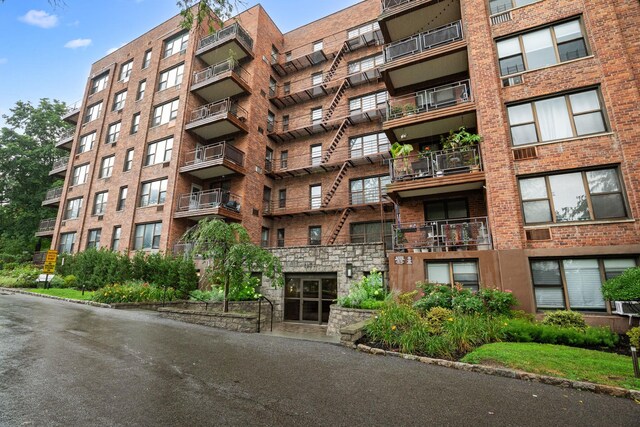 117 S Highland Ave Unit 6J, Ossining, NY 10562 - photo 5