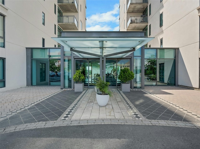 701 Rdg Hill Blvd Unit 2E, Yonkers, NY 10710 - photo 1