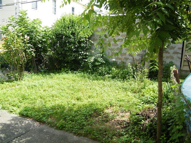 71-09 68th St, Glendale, NY 11385 - photo 30