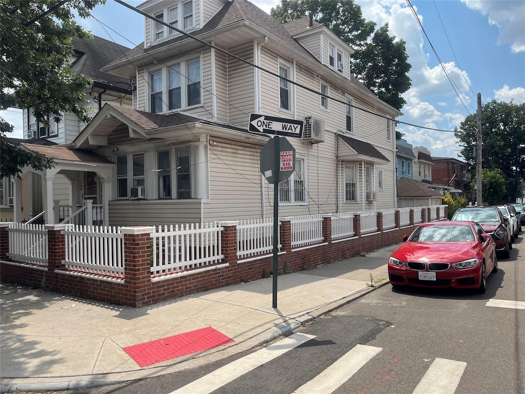 87-52 143rd St, Briarwood, NY 11435 - photo 1