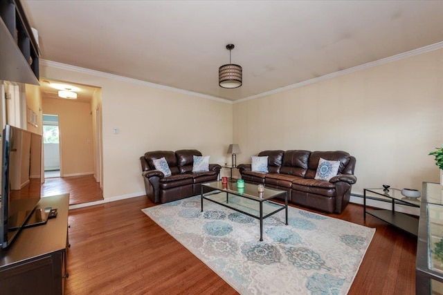 929 Oakland Ct, North Bellmore, NY 11710 - photo 4