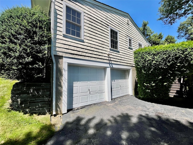 17 Bittersweet Ln, Glen Cove, NY 11542 - photo 20