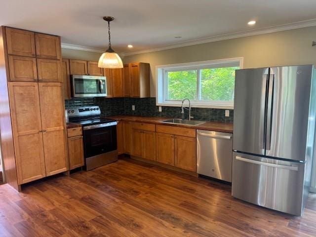 5 Franklin Rd, Sound Beach, NY 11789 - photo 11