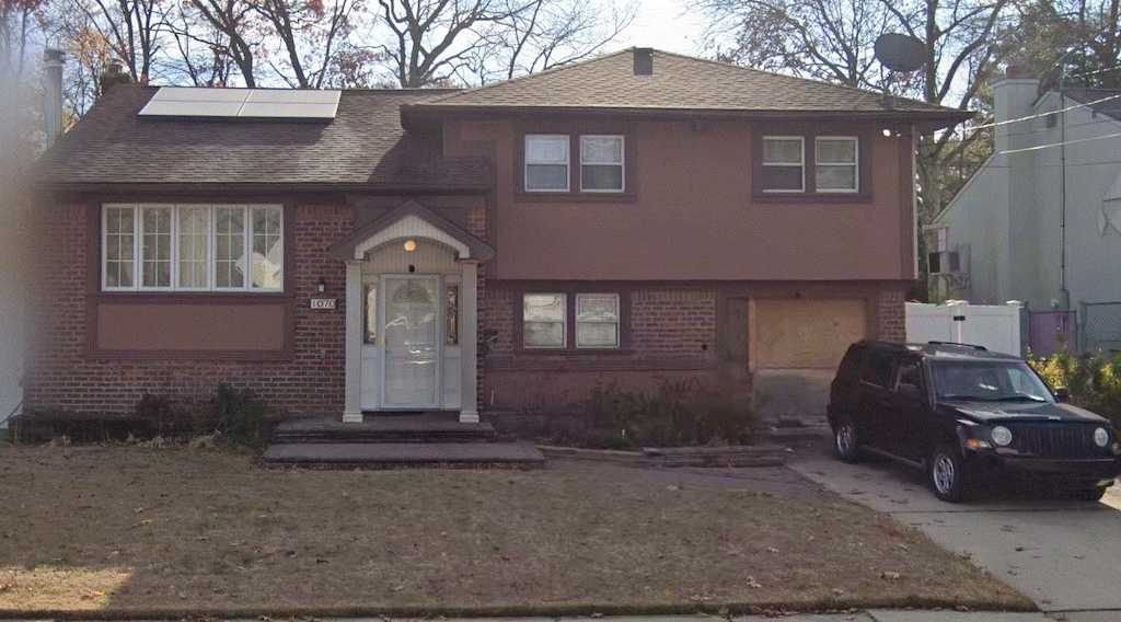 1070 Cramer Ct, Baldwin, NY 11510 - photo 1