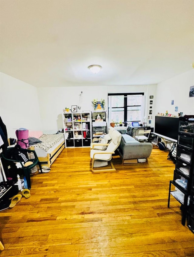 44-05 Macnish St Unit 2G, Elmhurst, NY 11373 - photo 7