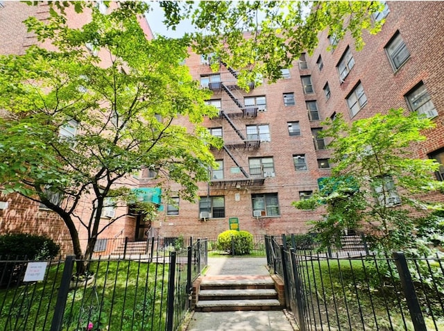 44-05 Macnish St Unit 2G, Elmhurst, NY 11373 - photo 16