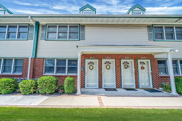 183 Atlantic Ave Unit 5, Lynbrook, NY 11563 - photo 1
