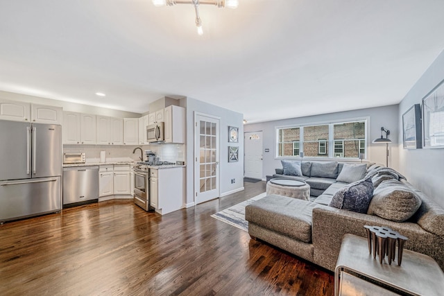 183 Atlantic Ave Unit 5, Lynbrook, NY 11563 - photo 6