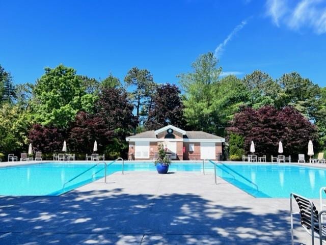 14 Wainscott Ct, Ridge, NY 11961 - photo 27