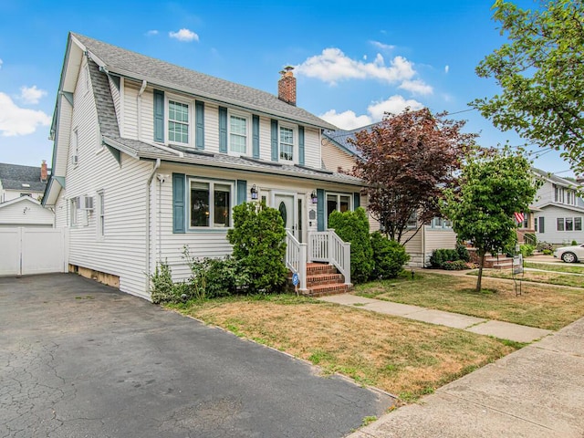 33 Huntington Ave, Lynbrook, NY 11563 - photo 1