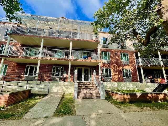 6434 Grand Central Pkwy Unit 1F, Forest Hills, NY 11375 - photo 2