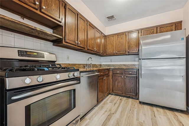 87 Leeward Ct, Port Jefferson, NY 11777 - photo 6