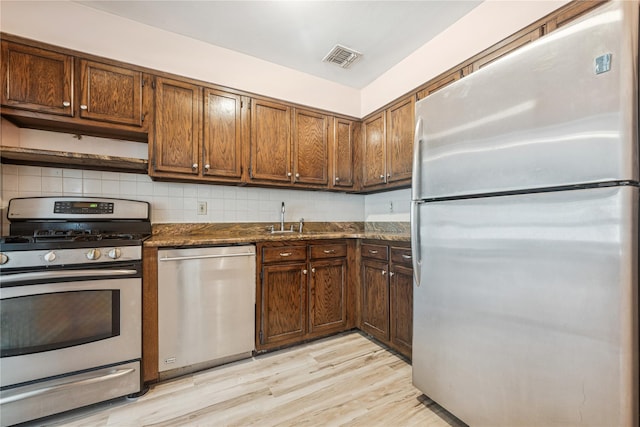 87 Leeward Ct, Port Jefferson, NY 11777 - photo 7