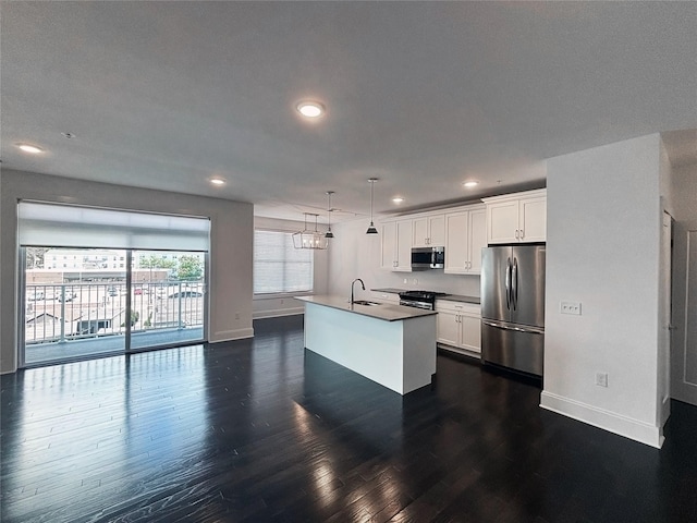 526 Marina Pointe Dr Unit 526, East Rockaway, NY 11518 - photo 3