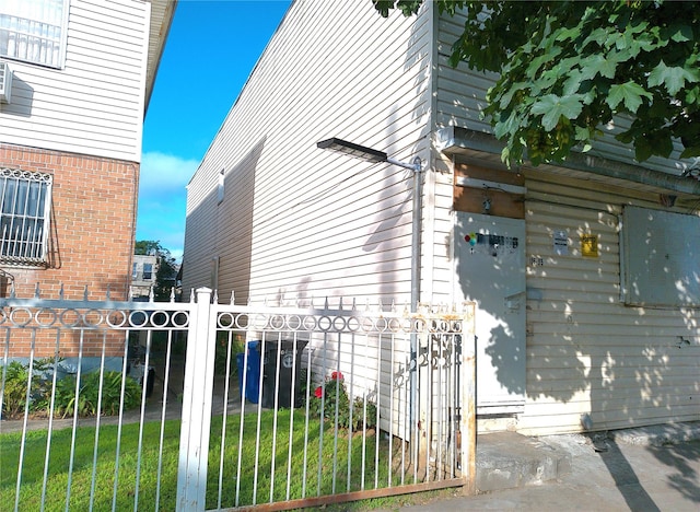106-55 Union Hall St, Jamaica, NY 11433 - photo 3