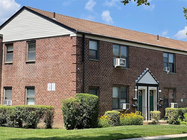 196-19 69th Ave Unit 2, Fresh Meadows, NY 11365 - photo 1