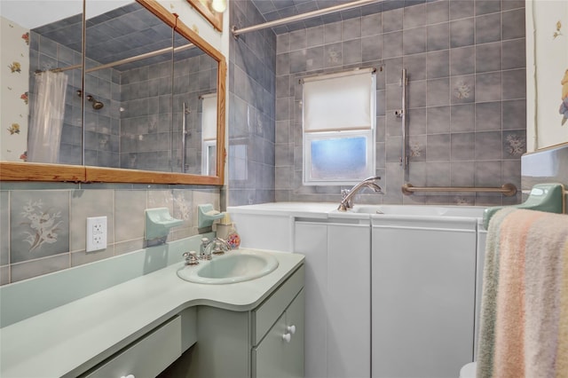 142 Kamda Blvd, New Hyde Park, NY 11040 - photo 14
