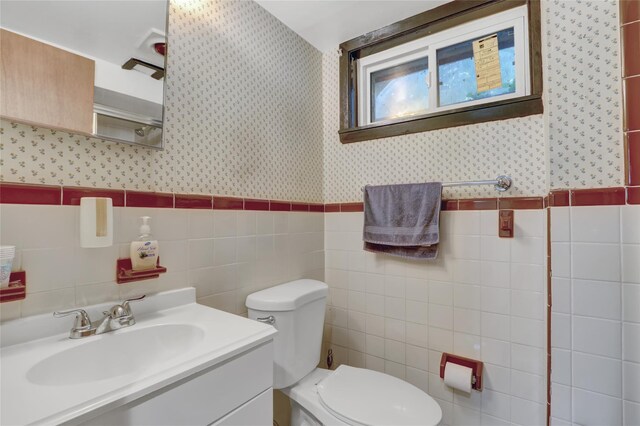 142 Kamda Blvd, New Hyde Park, NY 11040 - photo 22