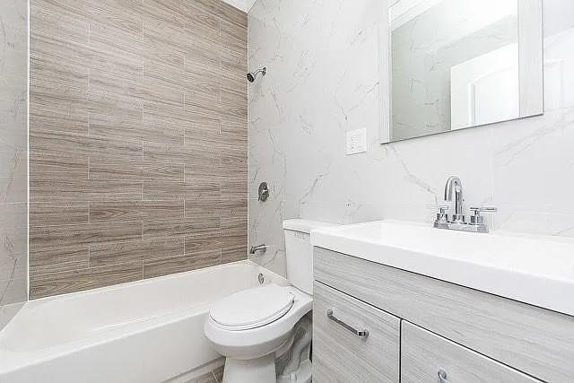 1507 Bch 11th St, Far Rockaway, NY 11691 - photo 17