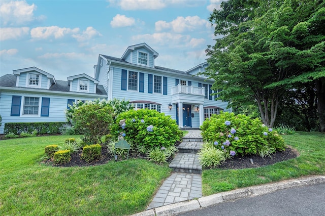 4 Grenfell Dr, Great Neck, NY 11020 - photo 1