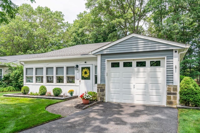 186 Canterbury Dr, Ridge, NY 11961 - photo 1