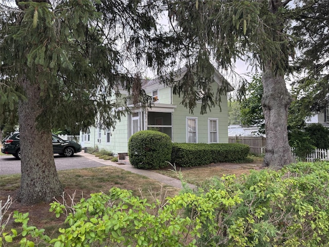 627 Roanoke Ave, Riverhead, NY 11901 - photo 5