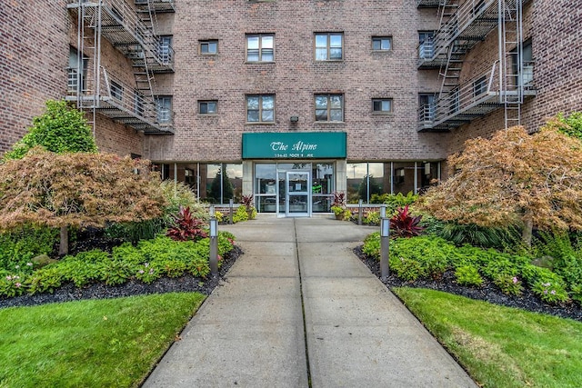 204-15 Foothill Ave Unit B65, Hollis, NY 11360 - photo 1
