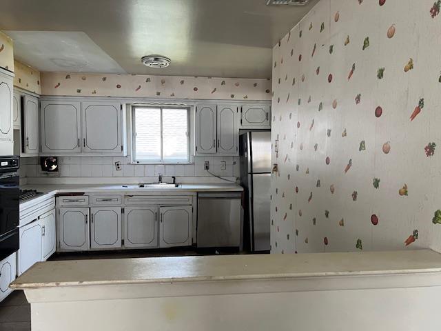 87 W Clinton Ave, Roosevelt, NY 11575 - photo 18