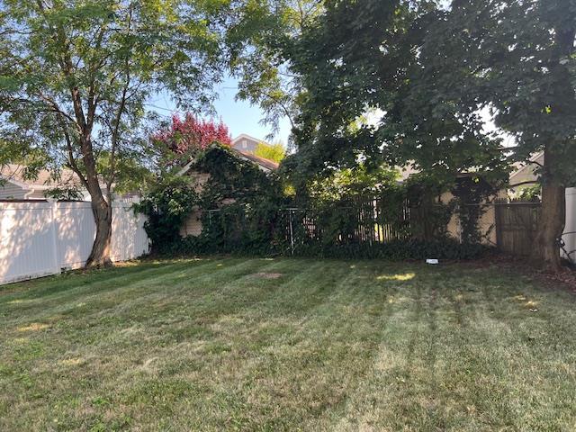 87 W Clinton Ave, Roosevelt, NY 11575 - photo 2