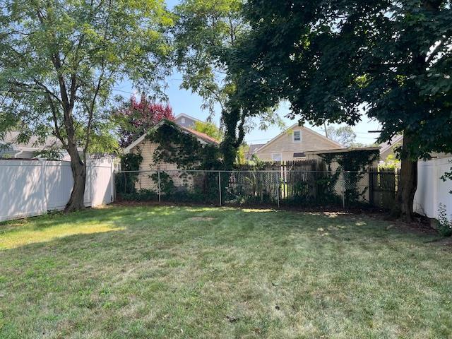 87 W Clinton Ave, Roosevelt, NY 11575 - photo 6